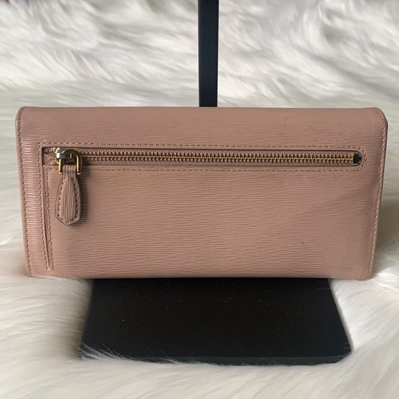 Authentic Prada Saffiano Long bifold flap wallet Blush/nude color. - Picture 3 of 13